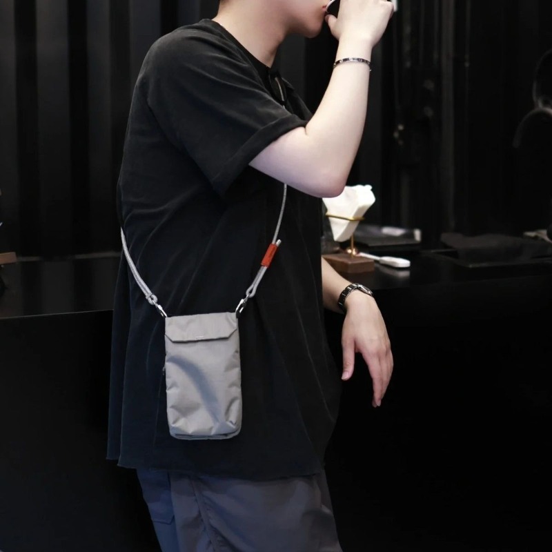 Men Slim Fit Crossbody Phone B - đánh giá và giá Phone Accessories For Men